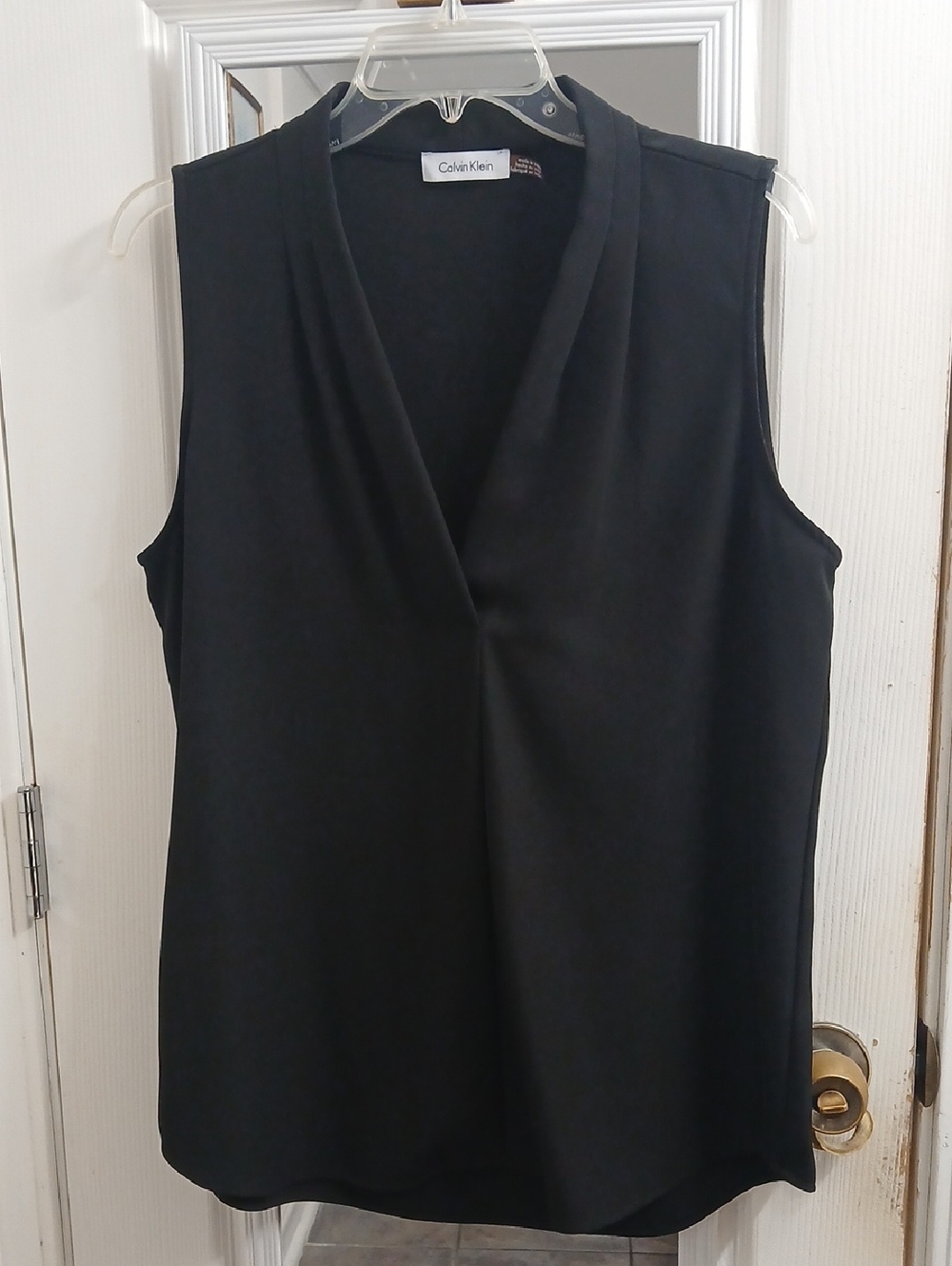 Calvin Klein Black Sleeveless V-Neck Shell Top